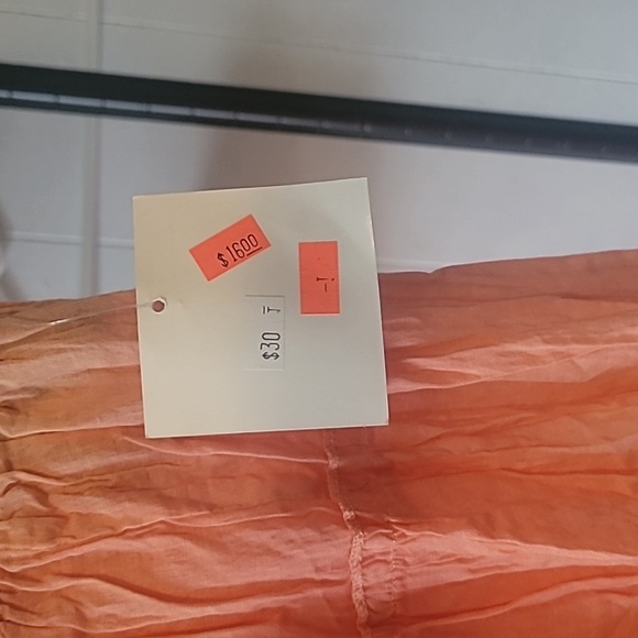 Peach Long Skit With Elastic Band - Picture 3 of 4